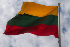 Trispalvė diskoteka