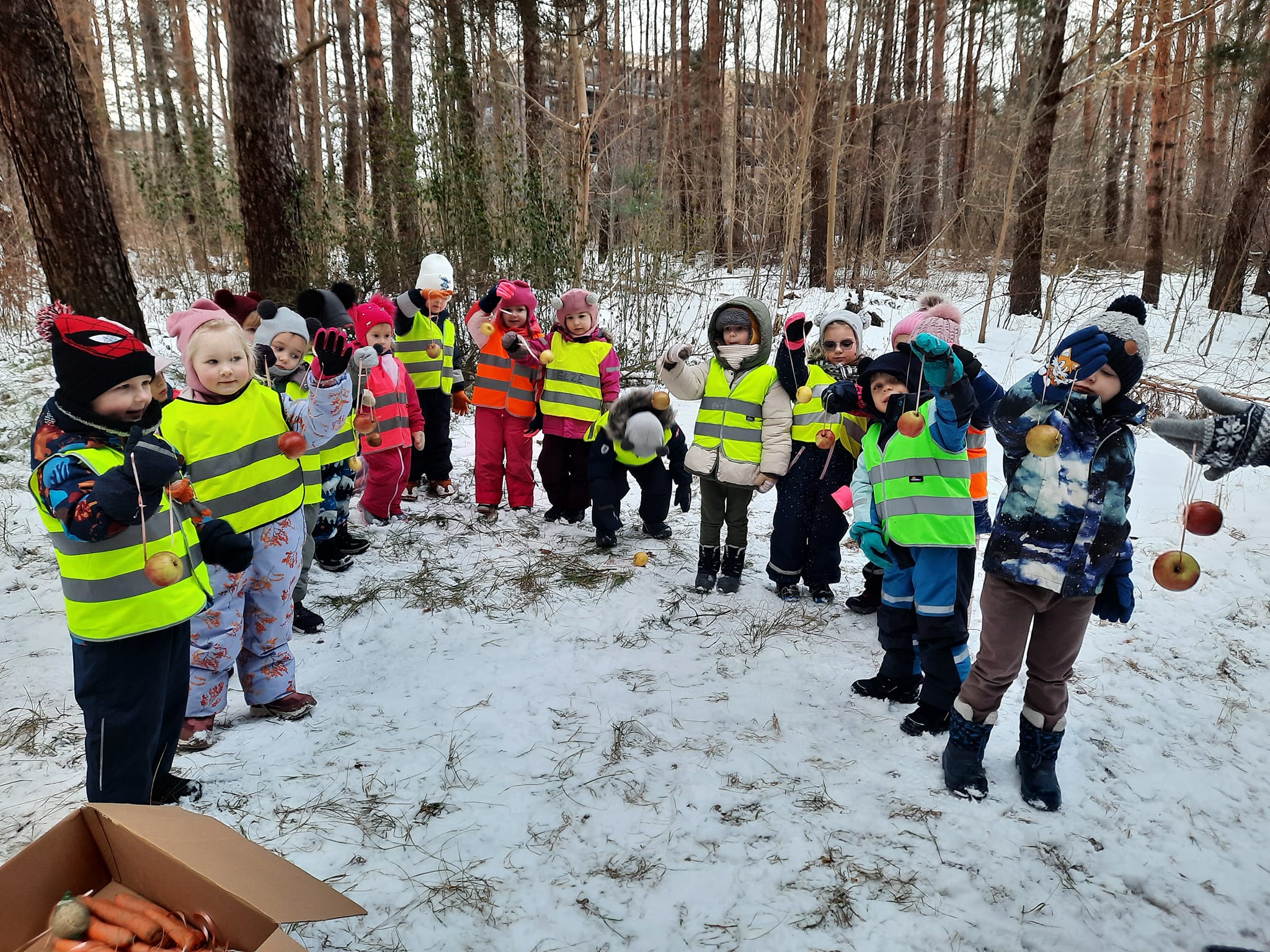 Aplinkosauginė iniciatyva „Padėkime žvėreliams ir paukšteliams“